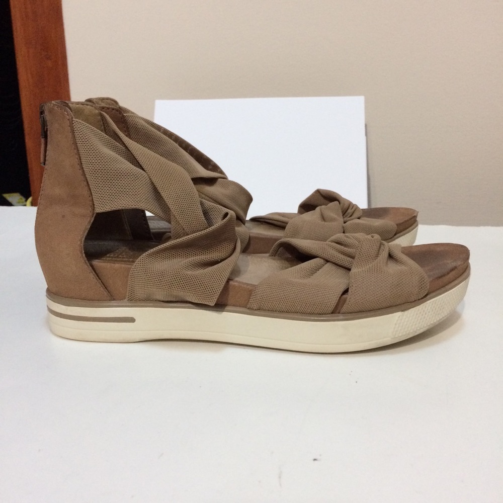 Eileen Fisher Zanya Mesh Knot Wedge Sandals